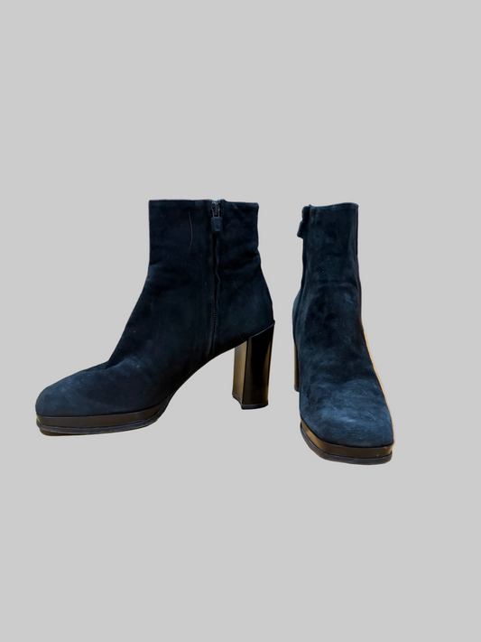 Calvin Klein Collection Suede Black Heeled Boots, 38.5