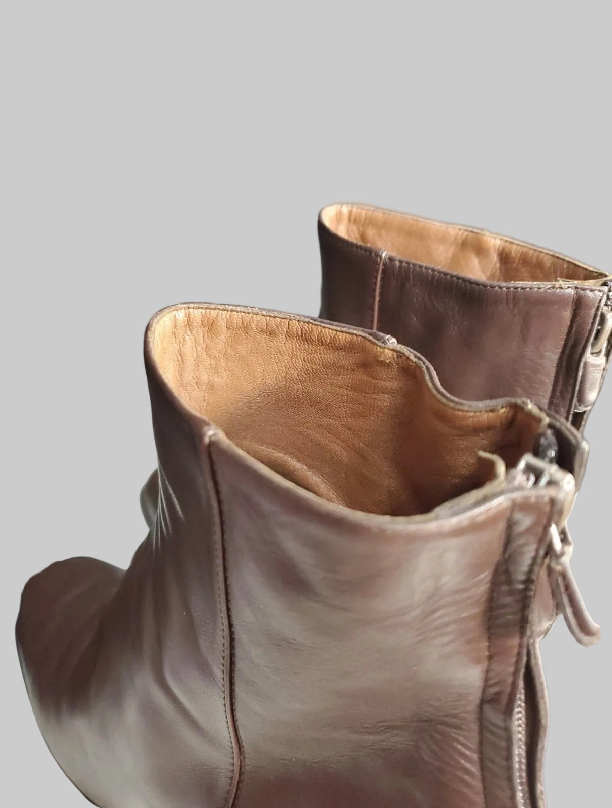 Calvin Klein Collection early/mid 1990s Brown heeled boots