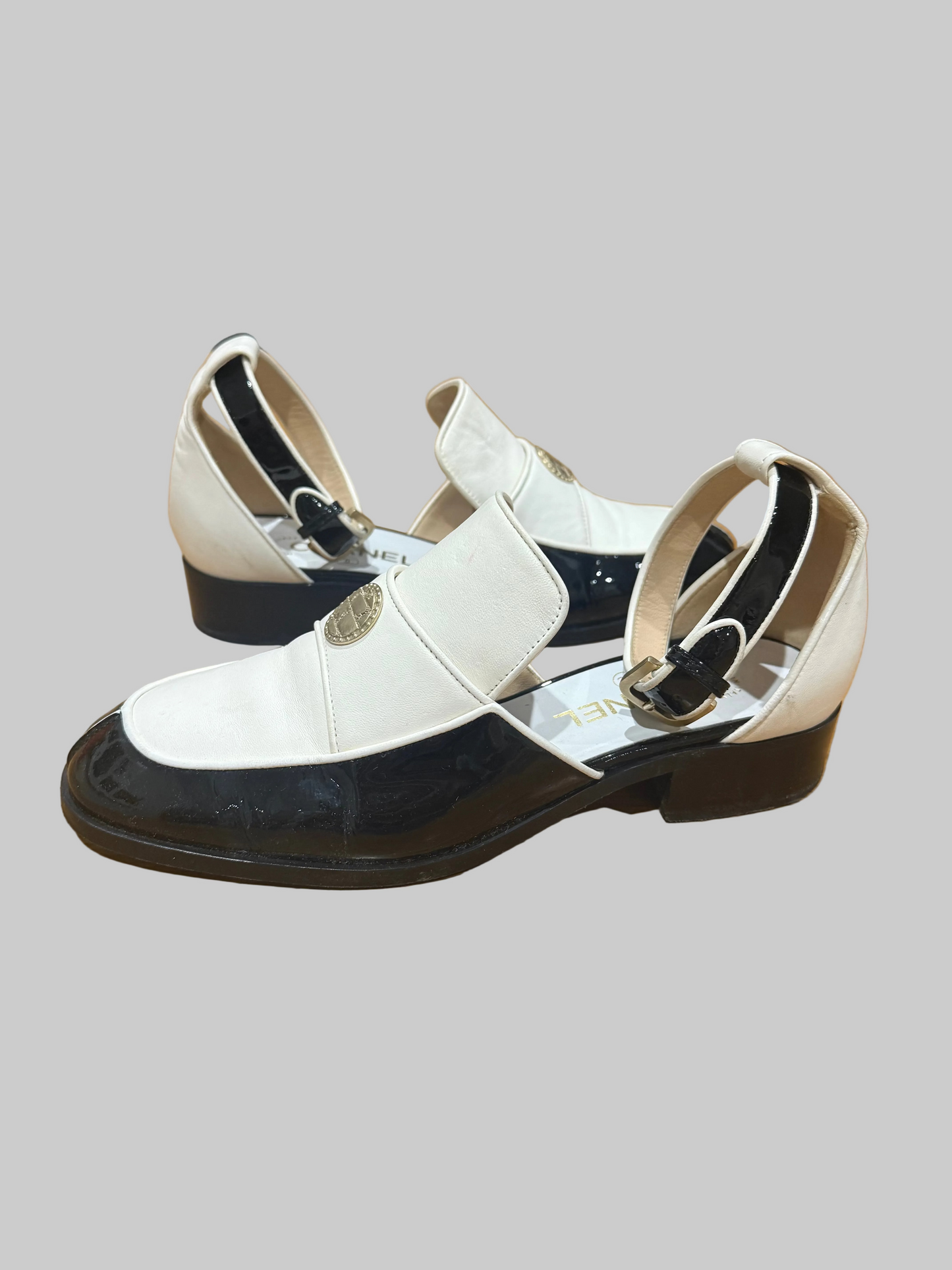 Chanel 2015 D'Orsay Brogues, 38.5